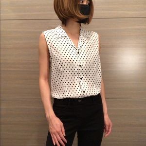 Notation white sleeveless blouse with polka dots and collar.  Size small.